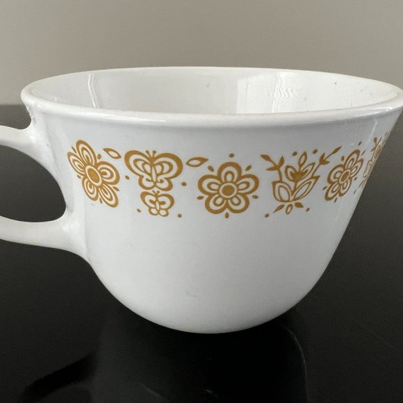 1970's Vintage Corelle Butterfly Gold Tea Cups - Set of 3 - Excellent Condition - Picture 5 of 5